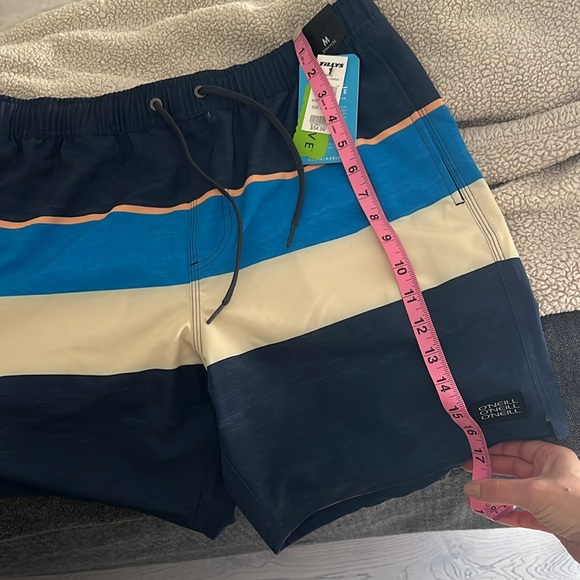 O’Neill swim trunks - Picture 5 of 5